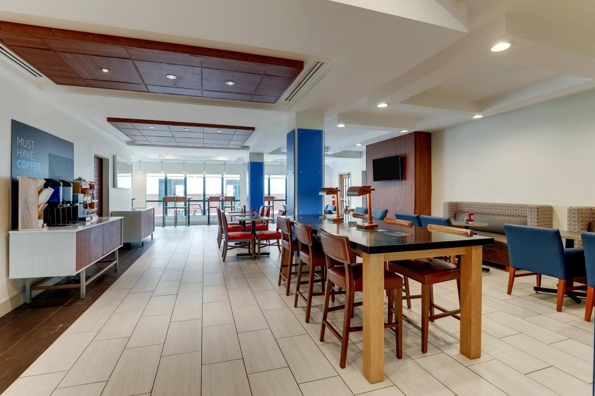 Holiday Inn Express Hotel & Suites Bryan-Montpelier By Ihg Holiday City Extérieur photo
